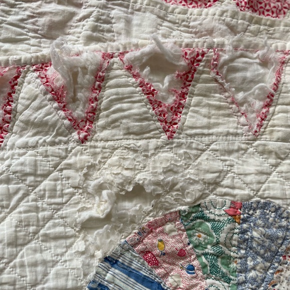 Vintage Dresden Plate Quilt 80x90 Scallop Edge Feedsack - Picture 6 of 13